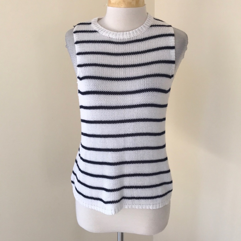 Rails medium white/Navy knit tank top.
